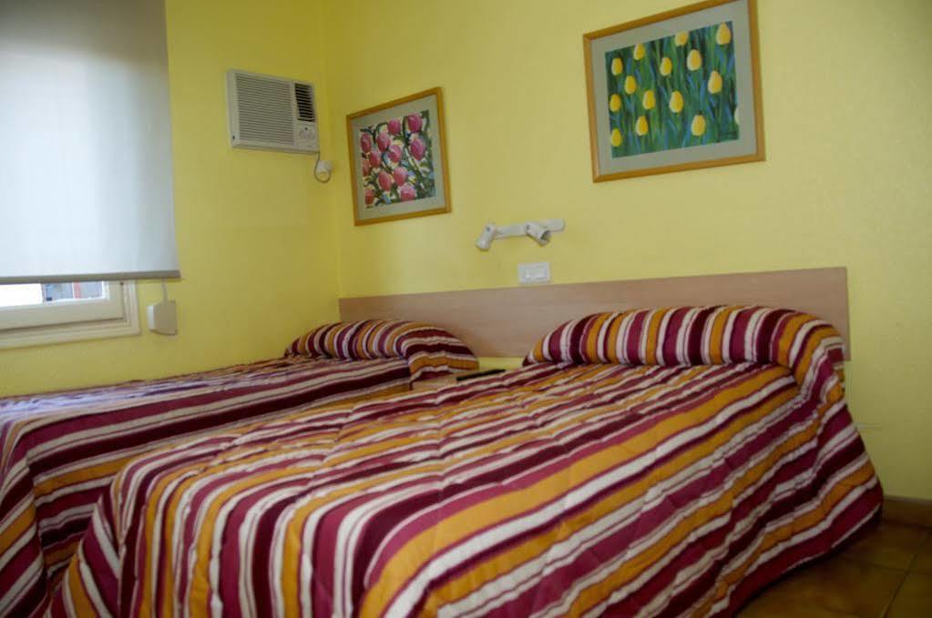 Hostal El Jardin Benidorm Exterior foto